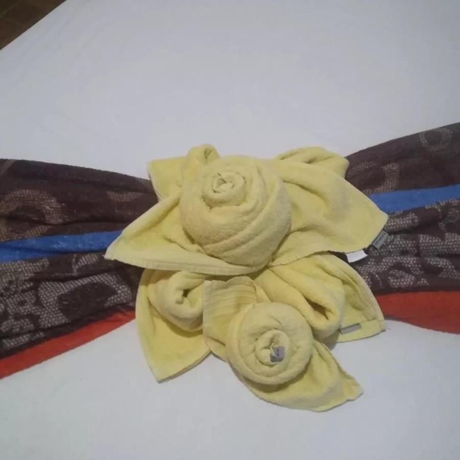 Pousada Das Mangueiras Brilho Da Noite Santana Do Riacho Exterior foto