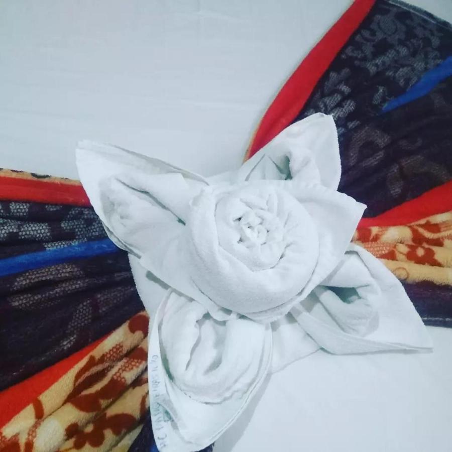 Pousada Das Mangueiras Brilho Da Noite Santana Do Riacho Exterior foto